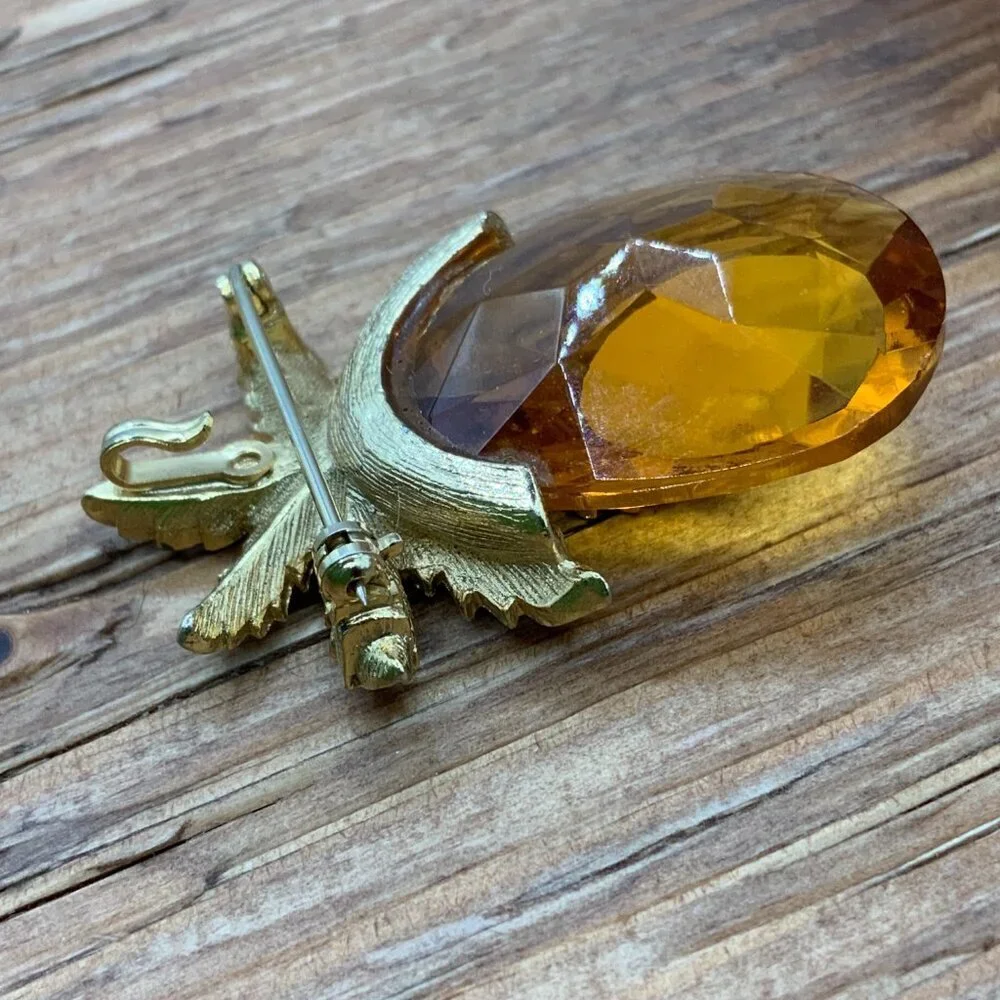 Sarah Coventry Vintage Amber Glass Pineapple Gold Tone Brooch